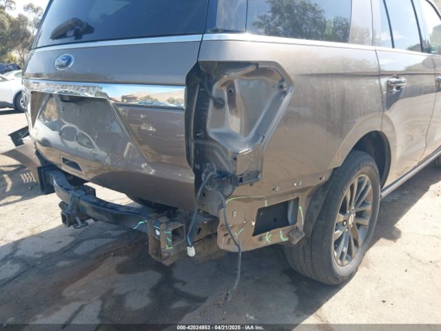 1FMJU2AT7KEA58041 Ford Expedition Limited