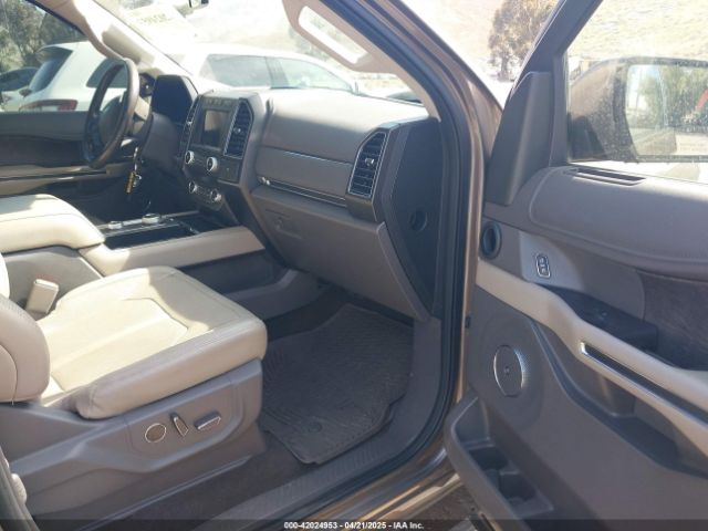 1FMJU2AT7KEA58041 Ford Expedition Limited