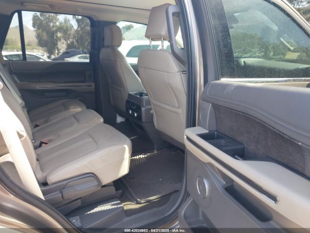 1FMJU2AT7KEA58041 Ford Expedition Limited