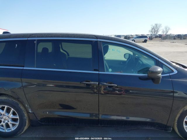 2C4RC1CG0PR549081 Chrysler Voyager Lx