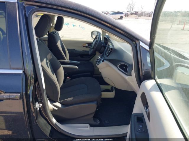 2C4RC1CG0PR549081 Chrysler Voyager Lx