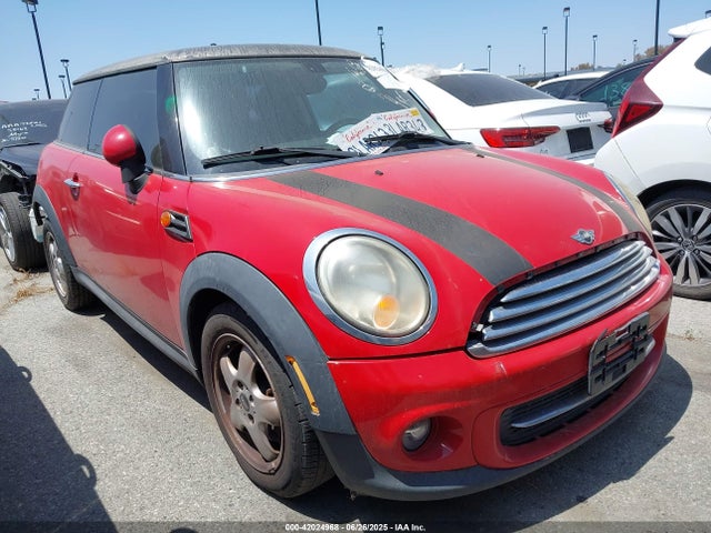 2011 MINI COOPER WMWSU3C56BT091666 Photo 0