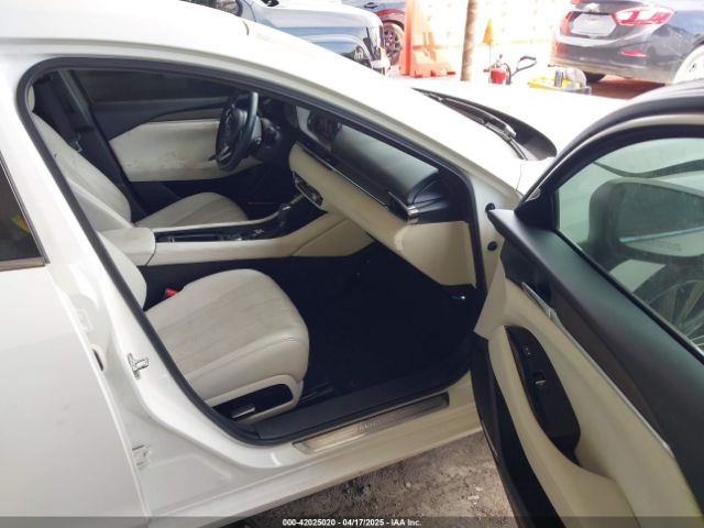 2018 MAZDA MAZDA6 JM1GL1XY5J1316870 Photo 4