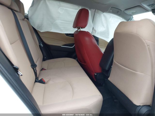 2T3F1RFV0NW267396 Toyota RAV4 LE
