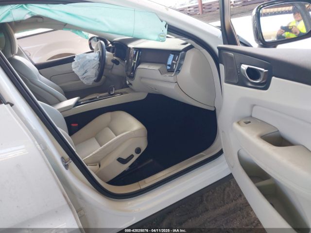 YV4H60DL9R1915780 Volvo Xc60 Recharge Plug-in Hybrid T8 Plus Dark Theme