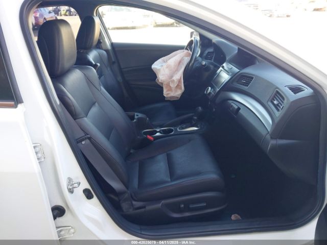 19UDE2F72HA016629 Acura Ilx Premium Package/technology Plus Package