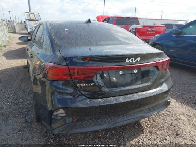 2022 KIA FORTE 3KPF24AD3NE461012 Photo 2