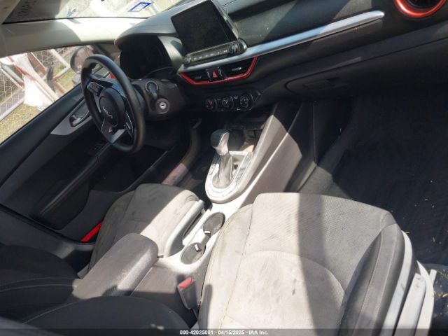 2022 KIA FORTE 3KPF24AD3NE461012 Photo 4