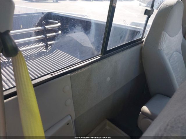 2002 MAZDA B3000 4F4YR12U32TM06152 Photo 7