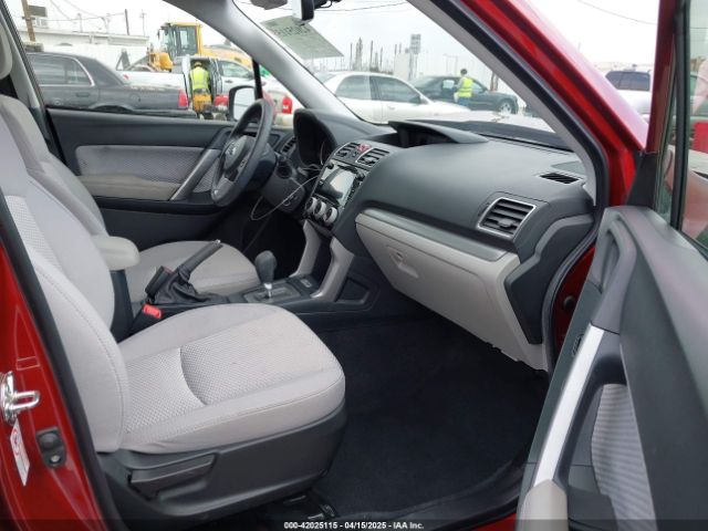 JF2SJAEC0JH494413 Subaru Forester 2.5i Premium