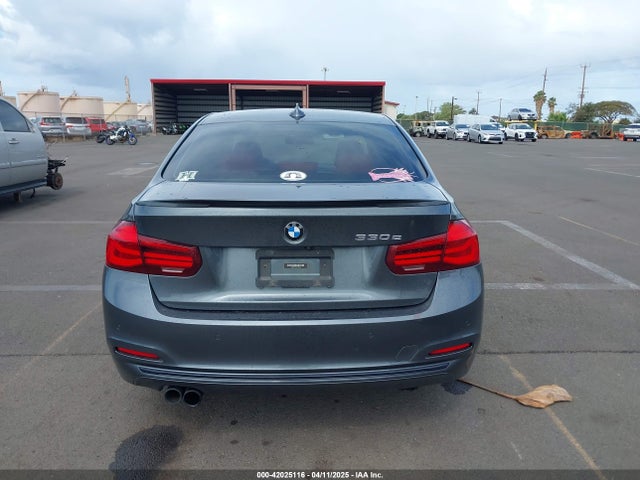 BMW 330e 2018 WBA8E1C52JA171388 Image 16