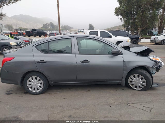 3N1CN7AP6HL864653 Nissan Versa 1.6 S+