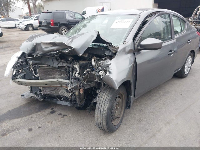 3N1CN7AP6HL864653 Nissan Versa 1.6 S+