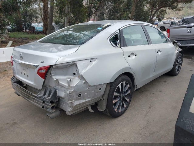 1N4AL3APXJC248951 Nissan Altima 2.5 Sl