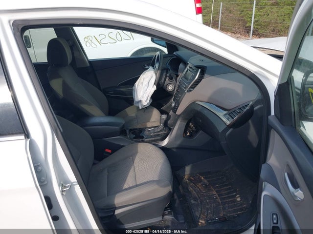 5XYZTDLB6HG418751 Hyundai Santa Fe Sport 2.4l