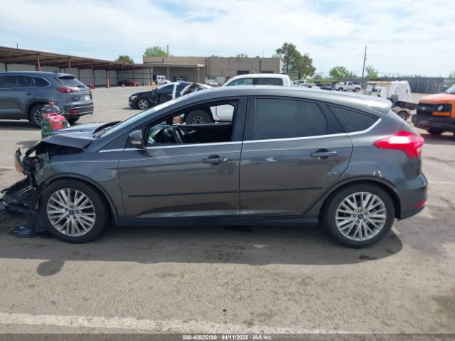 1FADP3N23JL241453 Ford Focus Titanium