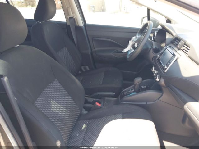 3N1CN8DV8ML814055 Nissan Versa S Xtronic Cvt
