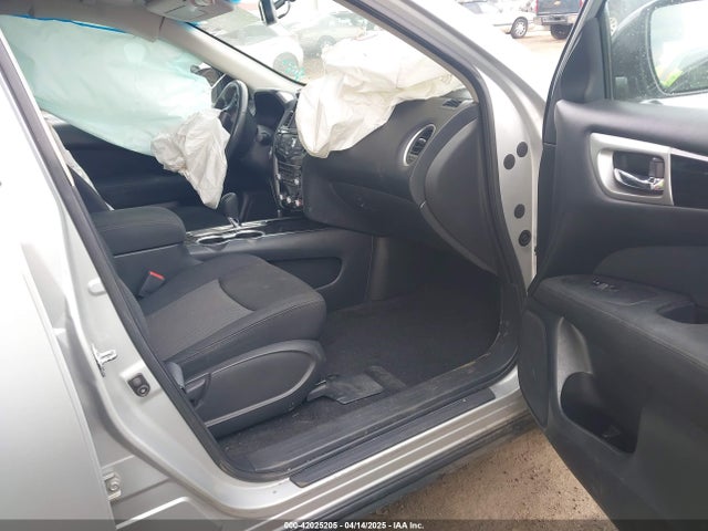 5N1DR2MN8HC605530 Nissan Pathfinder Sv