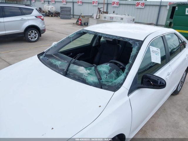 4T1BF1FK6HU749388 Toyota CAMRY SE