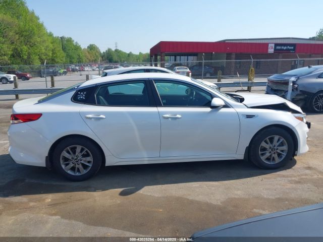 KNAGT4L37J5206002 KIA Optima Lx