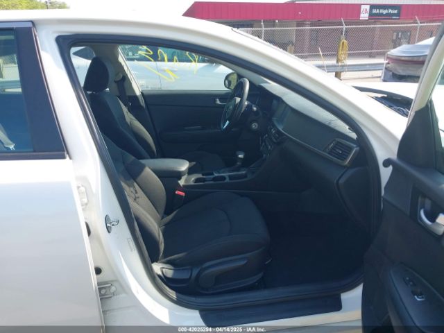 KNAGT4L37J5206002 KIA Optima Lx