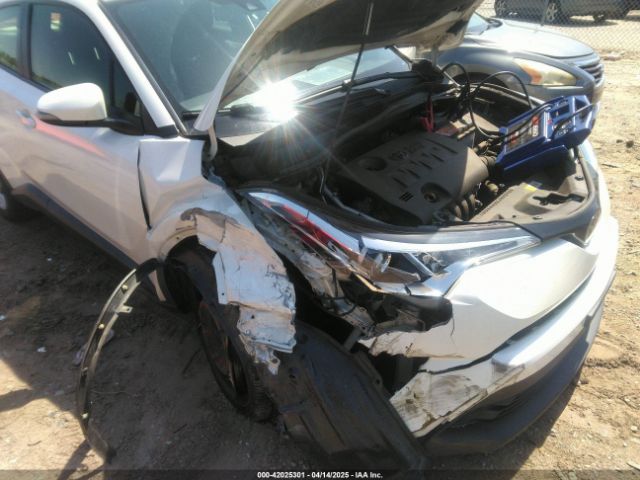 JTNKHMBX7K1028731 Toyota C-HR LE