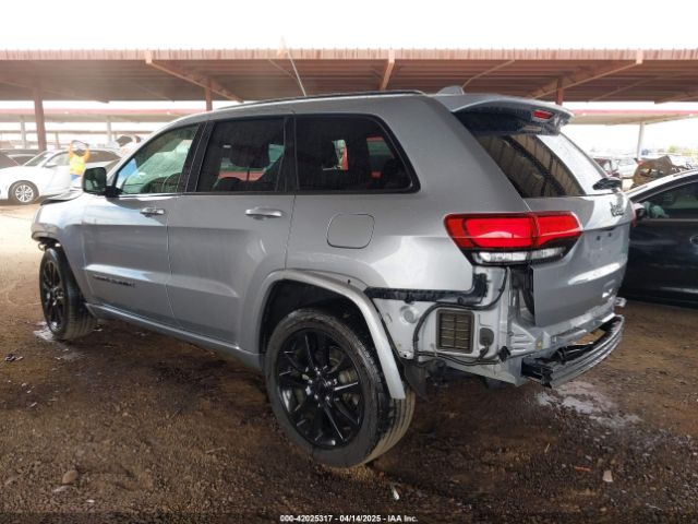 1C4RJEAG3JC358884 Jeep Grand Cherokee Altitude 4x2