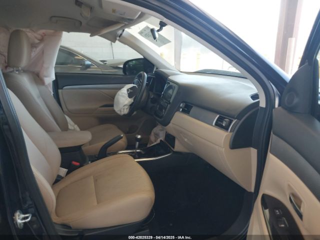 JA4AD3A36HZ062815 Mitsubishi Outlander Se/sel