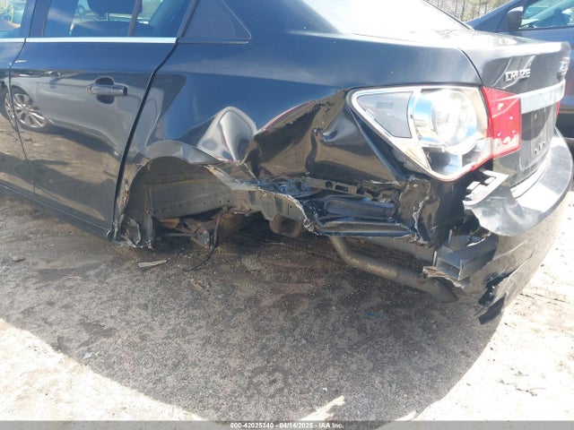 1G1PC5SB3E7271157 Chevrolet Cruze 1lt Auto