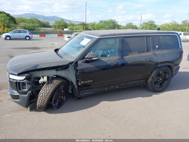 Rivian R1s Adventure 2023 7PDSGABA8PN020504 Image 15