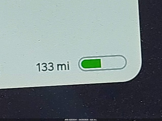 Rivian R1s Adventure 2023 7PDSGABA8PN020504 Image 18