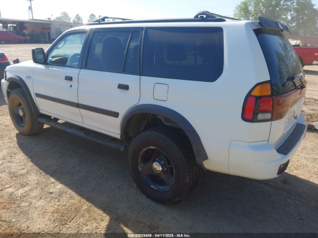 2000 MITSUBISHI MONTERO SPORT JA4LS31H2YP814757 Photo 2