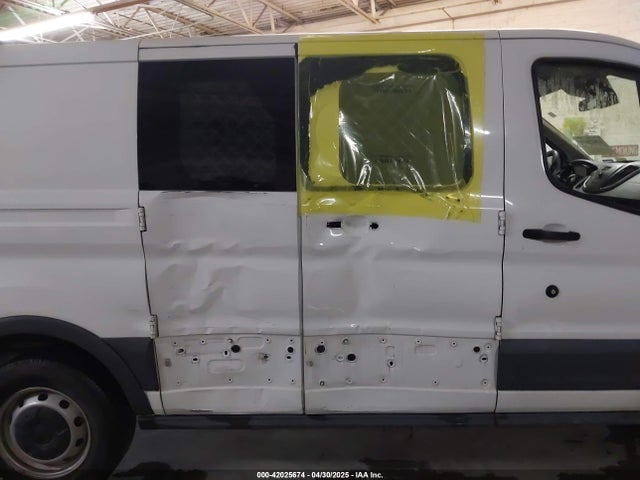 1FTYE1ZM2JKB30853 Ford Transit-150