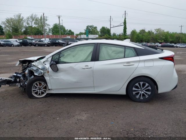 JTDL9RFU7L3019326 Toyota Prius Le Awd-e