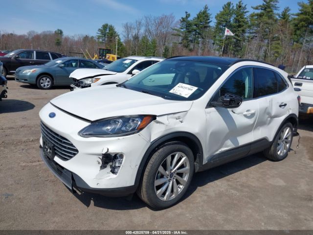 1FMCU9DZ5NUA11487 Ford Escape Titanium Hybrid