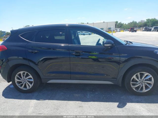 KM8J3CA43JU736032 Hyundai Tucson Sel Plus