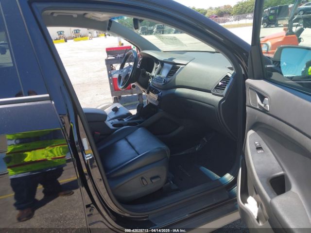 KM8J3CA43JU736032 Hyundai Tucson Sel Plus