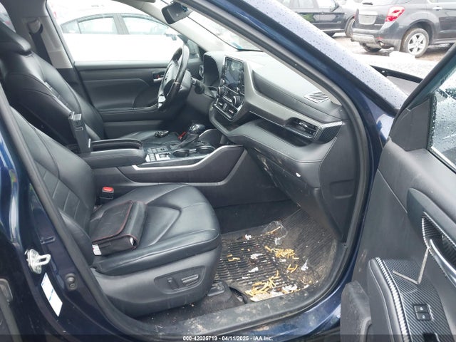5TDGZRBH7MS557907 Toyota Highlander Xle