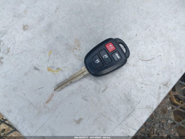 4T1BF1FK3GU153136 Toyota CAMRY SE