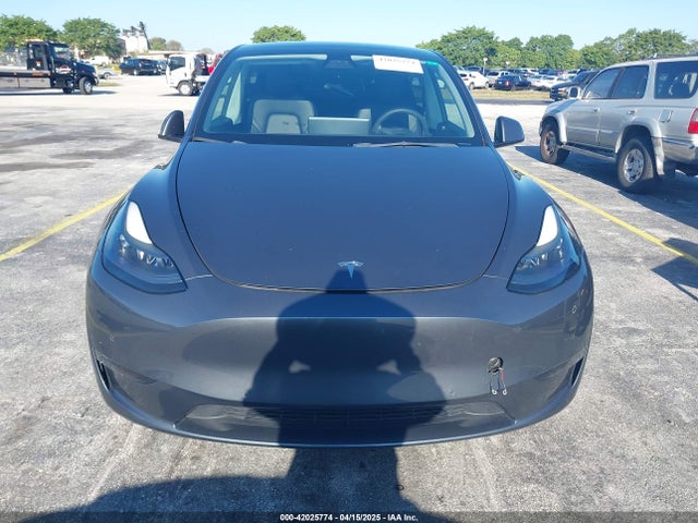 7SAYGDEF3NF451938 Tesla Model Y Performance Dual Motor All-wheel Drive