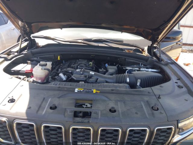 1C4RJHAG7P8910819 Jeep Grand Cherokee Laredo X 4x4