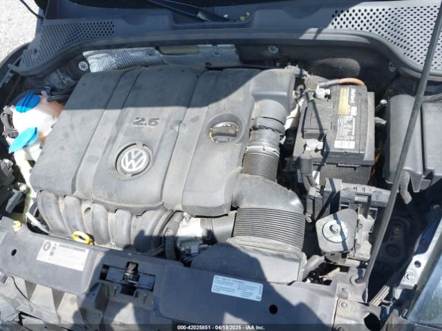 3VW5P7AT3EM803079 Volkswagen Beetle 2.5l