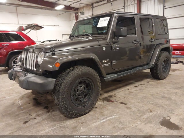 1C4BJWEG5GL164187 Jeep Wrangler Unlimited Sahara