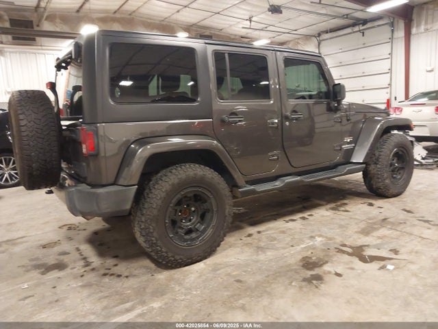 1C4BJWEG5GL164187 Jeep Wrangler Unlimited Sahara
