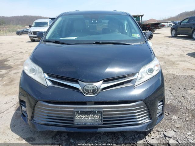5TDYZ3DC1KS998660 Toyota Sienna Xle 8 Passenger