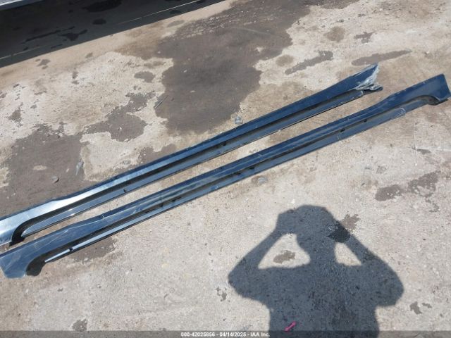 5TDYZ3DC1KS998660 Toyota Sienna Xle 8 Passenger