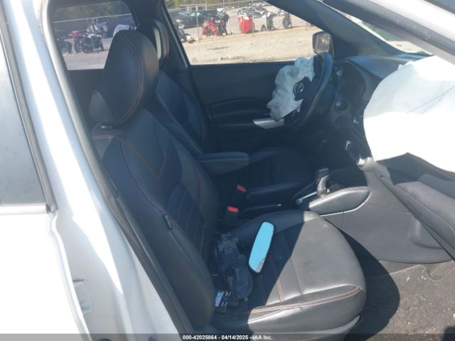 3N1CP5CU4KL501860 Nissan KICKS SR