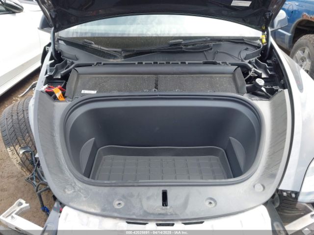 2024 TESLA MODEL Y 7SAYGDEE5RA226317 Photo 9
