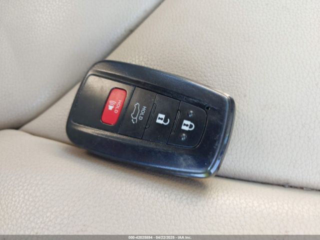 5TDHZRBH8NS577430 Toyota Highlander Xle