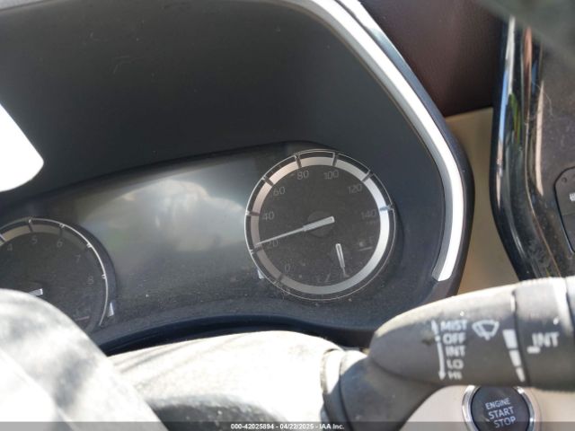 5TDHZRBH8NS577430 Toyota Highlander Xle